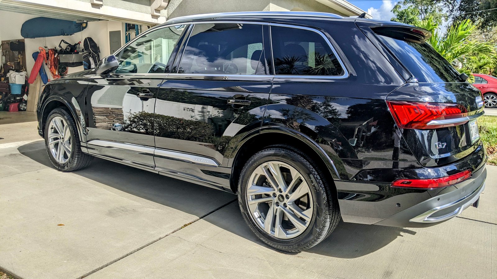 audi q7 detailed